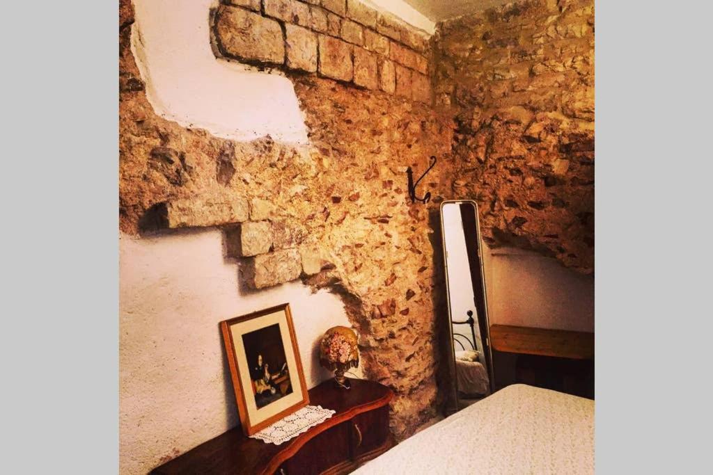 Assisi Anfiteatro Romano Extérieur photo